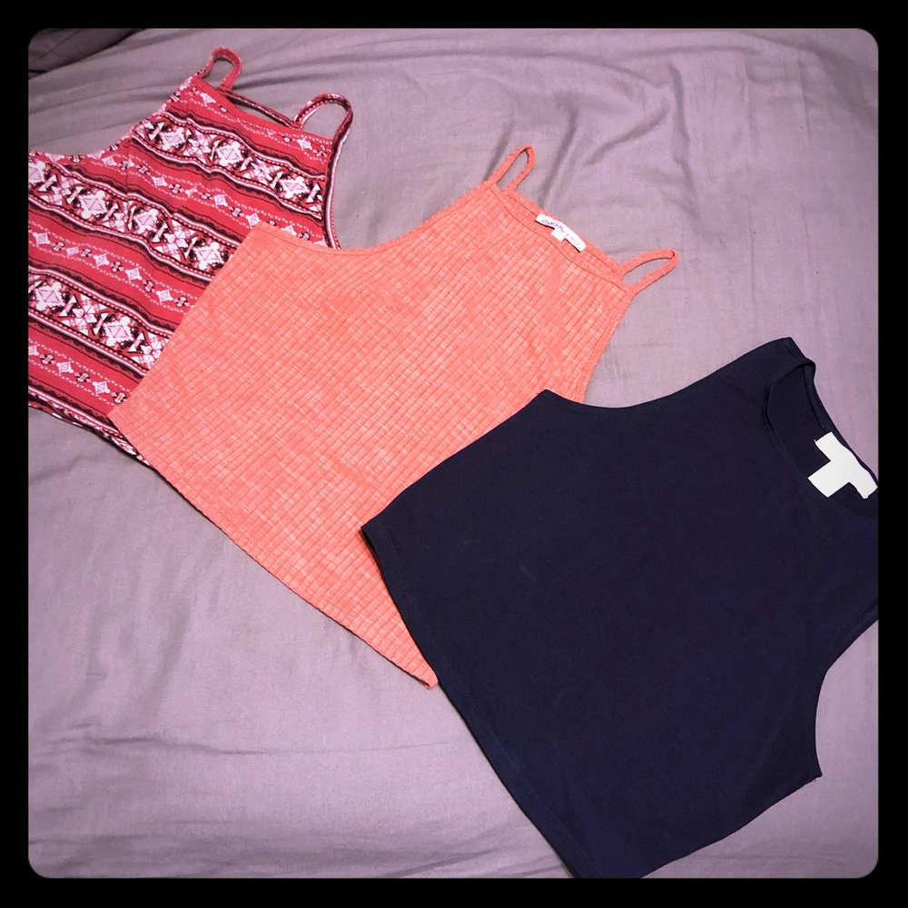 CROP TOP BUNDLE 👅